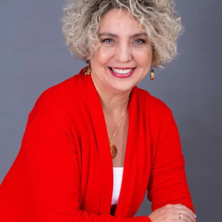 yaprak-cetinkaya-profil